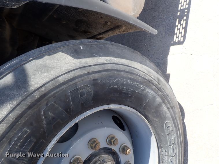 image for item DG2259 2004 Mack CV513  ready mix truck