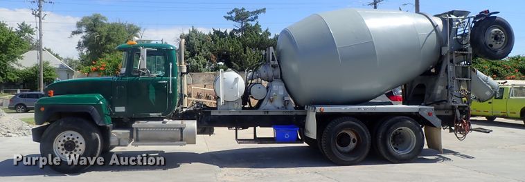 image for item DG2260 2001 Mack RD690S  ready mix truck