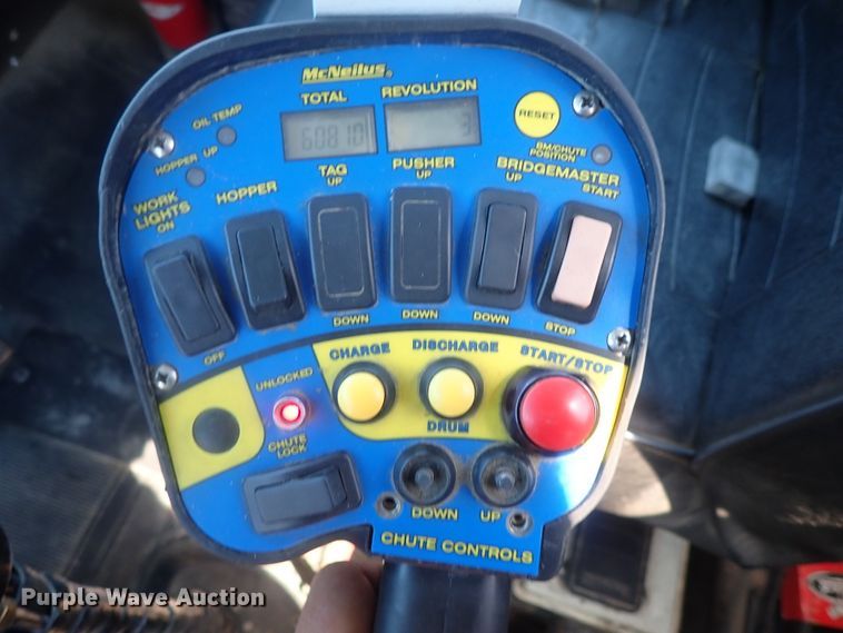 image for item DG2260 2001 Mack RD690S  ready mix truck