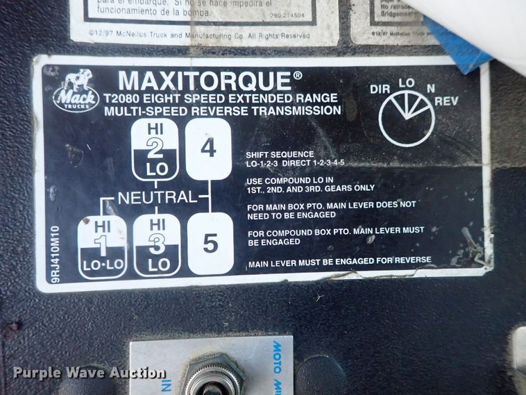 image for item DG2260 2001 Mack RD690S  ready mix truck