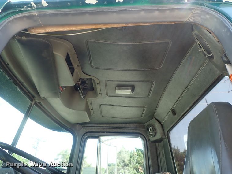 image for item DG2260 2001 Mack RD690S  ready mix truck