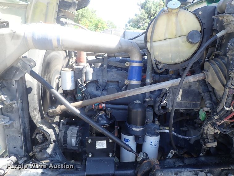 image for item DG2260 2001 Mack RD690S  ready mix truck