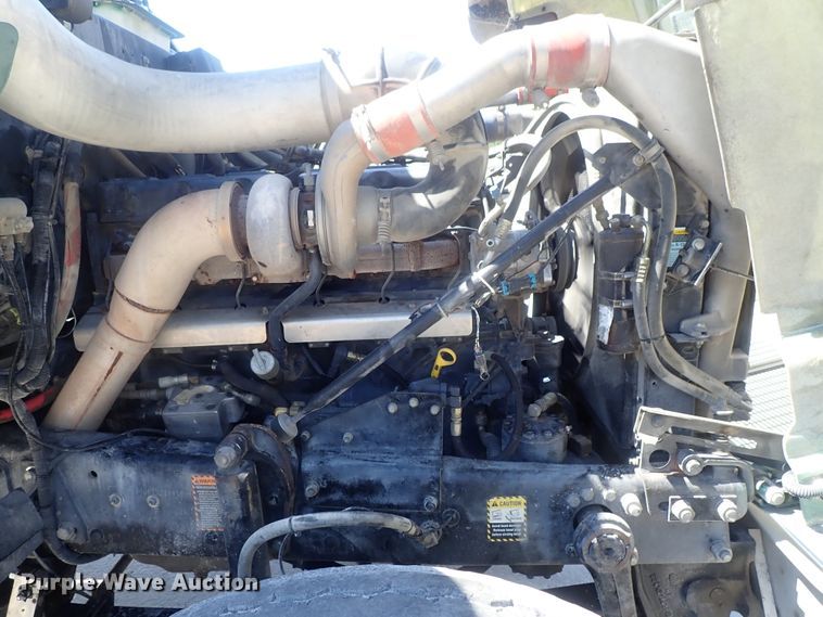 image for item DG2260 2001 Mack RD690S  ready mix truck