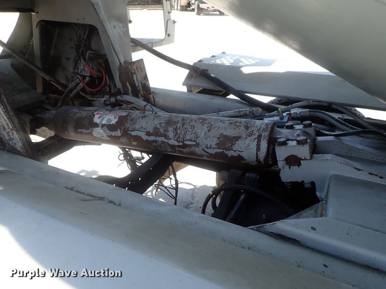 image for item DG2260 2001 Mack RD690S  ready mix truck