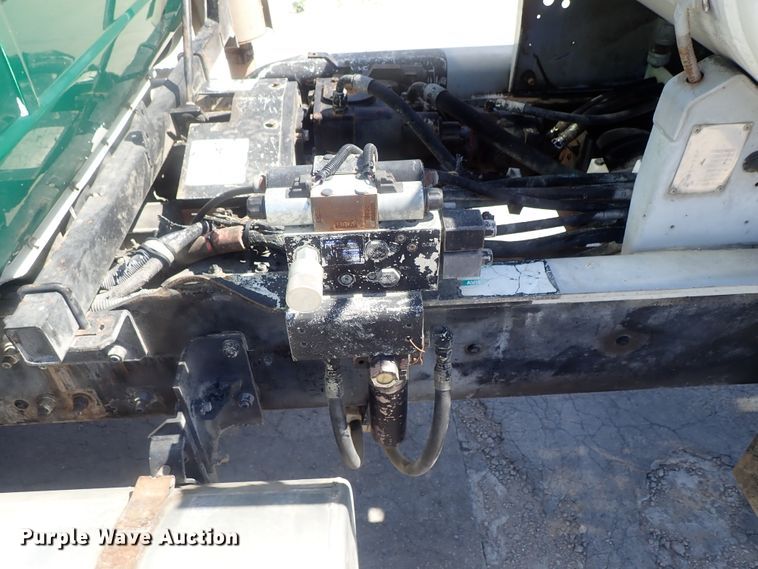 image for item DG2260 2001 Mack RD690S  ready mix truck