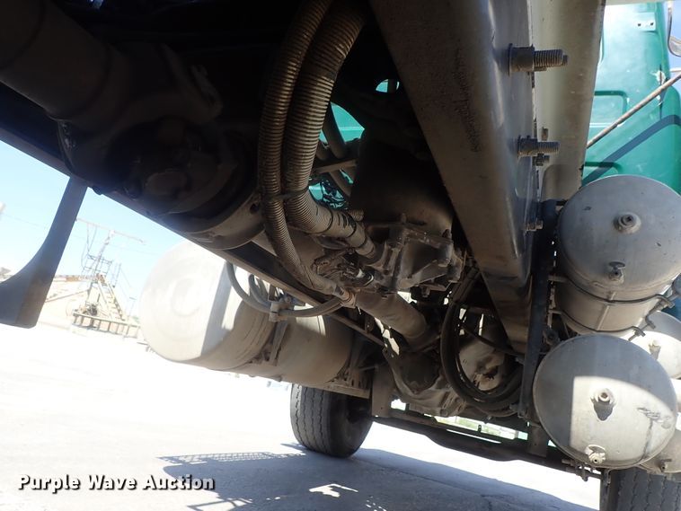 image for item DG2260 2001 Mack RD690S  ready mix truck