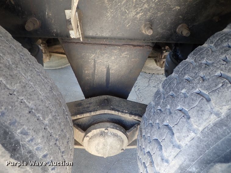 image for item DG2260 2001 Mack RD690S  ready mix truck