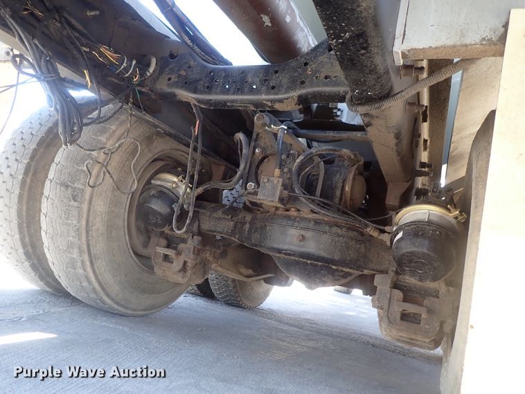 image for item DG2260 2001 Mack RD690S  ready mix truck