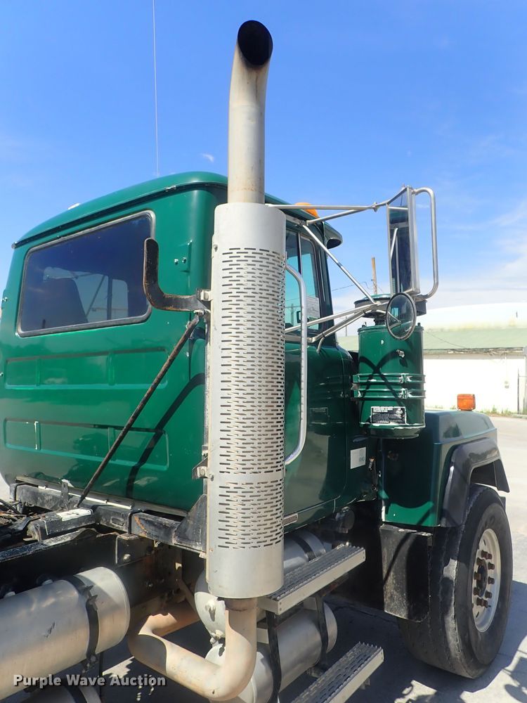 image for item DG2260 2001 Mack RD690S  ready mix truck