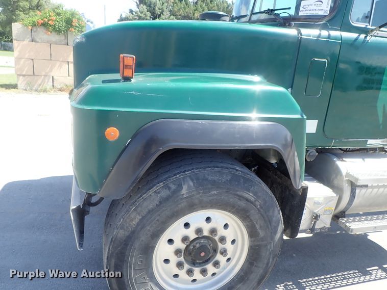 image for item DG2260 2001 Mack RD690S  ready mix truck