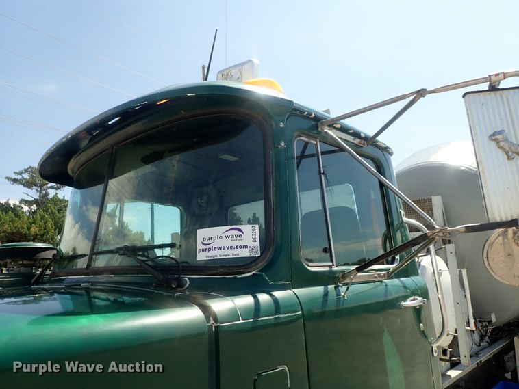 image for item DG2260 2001 Mack RD690S  ready mix truck