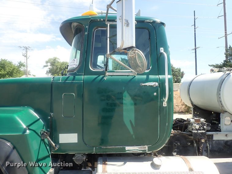 image for item DG2260 2001 Mack RD690S  ready mix truck