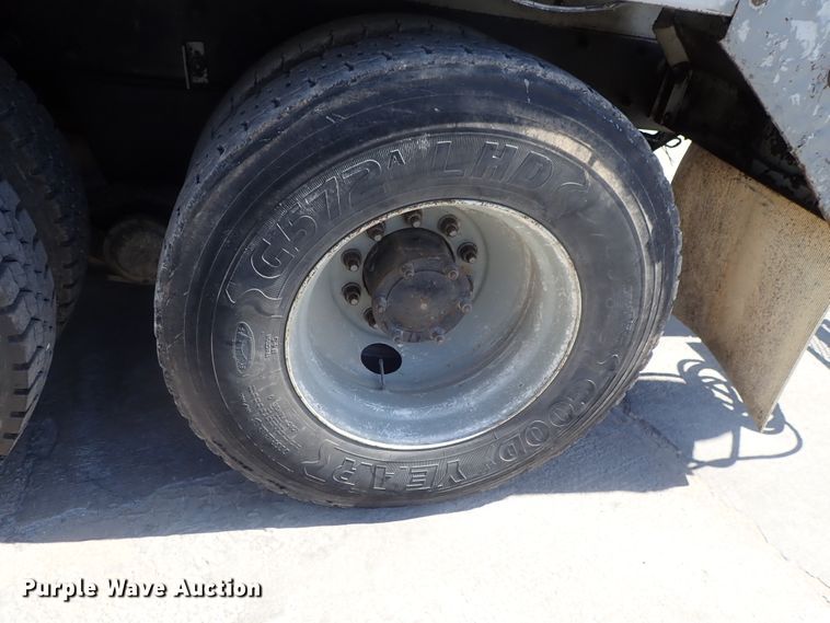 image for item DG2260 2001 Mack RD690S  ready mix truck