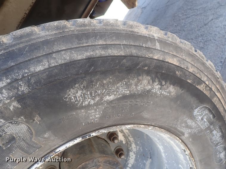 image for item DG2260 2001 Mack RD690S  ready mix truck