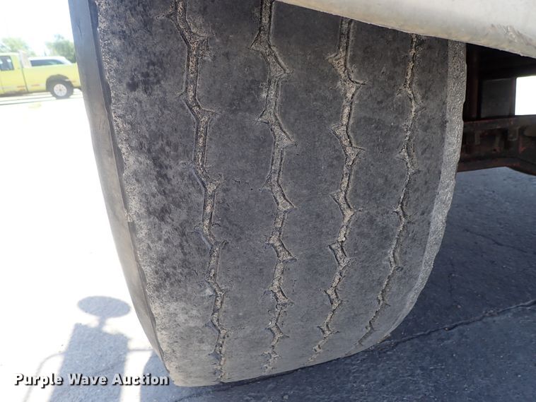 image for item DG2260 2001 Mack RD690S  ready mix truck