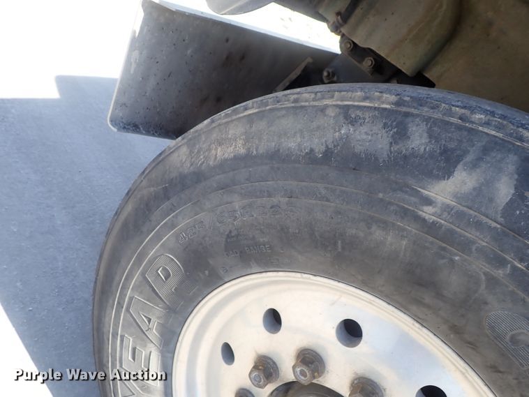 image for item DG2260 2001 Mack RD690S  ready mix truck