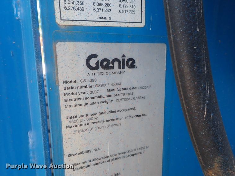 image for item DG2269 2007 Genie GS-4390  scissorl lift