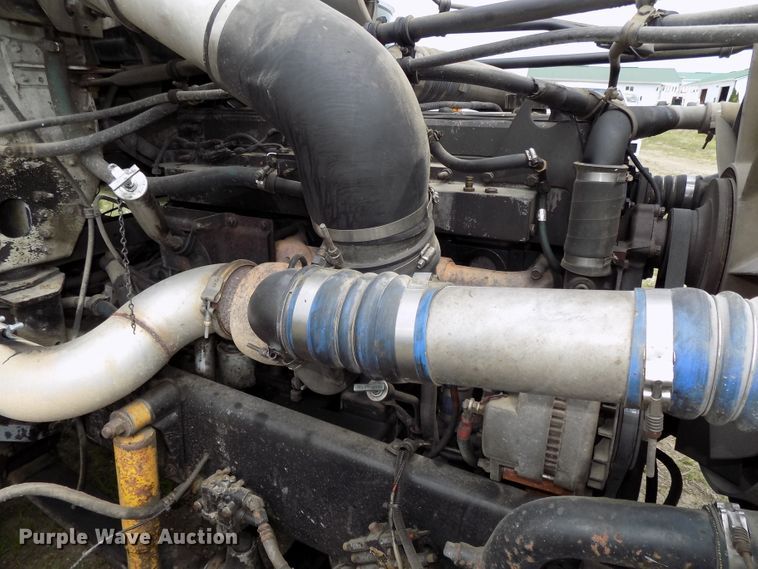 image for item DG2605 1997 Freightliner FLD  semi truck