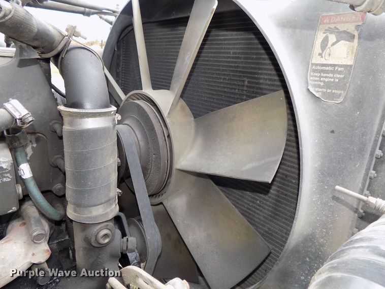 image for item DG2605 1997 Freightliner FLD  semi truck