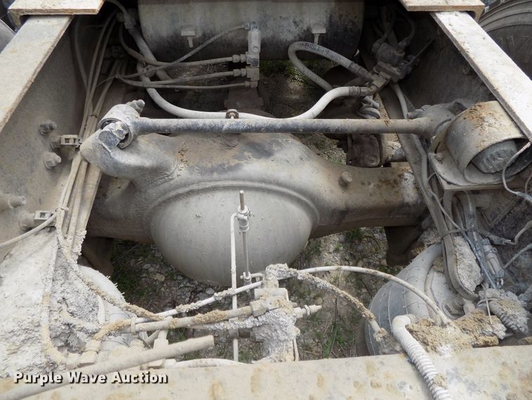 image for item DG2605 1997 Freightliner FLD  semi truck