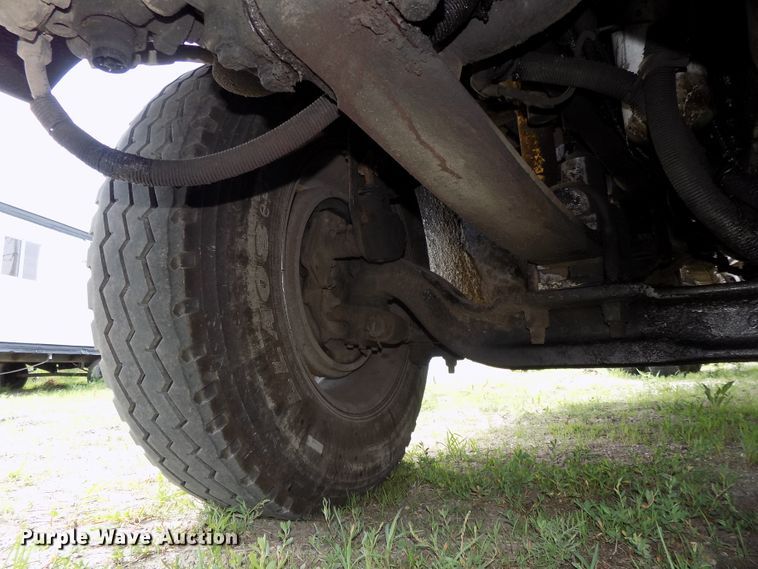 image for item DG2605 1997 Freightliner FLD  semi truck