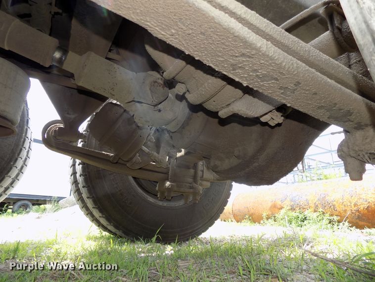 image for item DG2605 1997 Freightliner FLD  semi truck