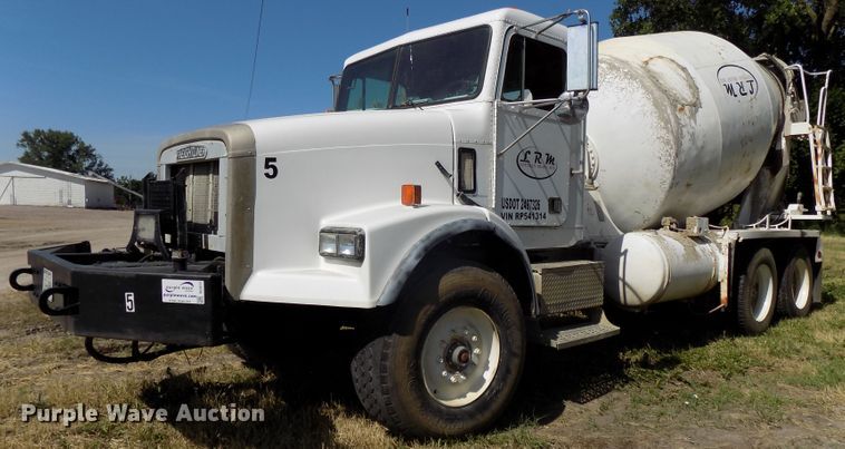 image for item DG2613 1994 Freightliner FLD  ready mix truck