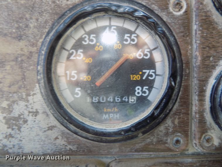 image for item DG2613 1994 Freightliner FLD  ready mix truck