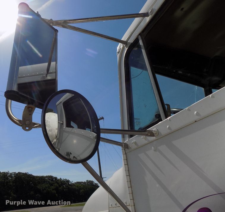 image for item DG2613 1994 Freightliner FLD  ready mix truck