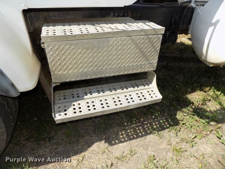 image for item DG2613 1994 Freightliner FLD  ready mix truck