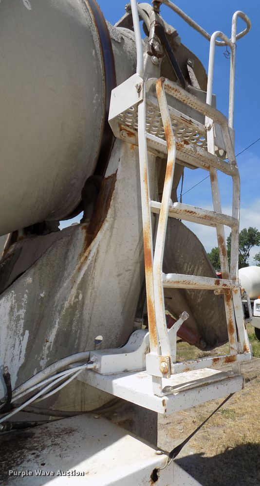 image for item DG2613 1994 Freightliner FLD  ready mix truck