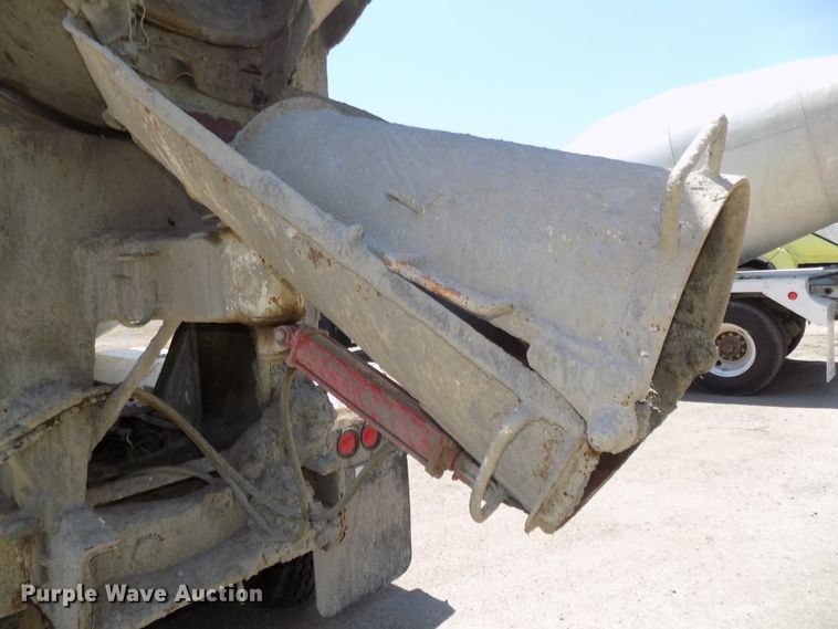 image for item DG2613 1994 Freightliner FLD  ready mix truck