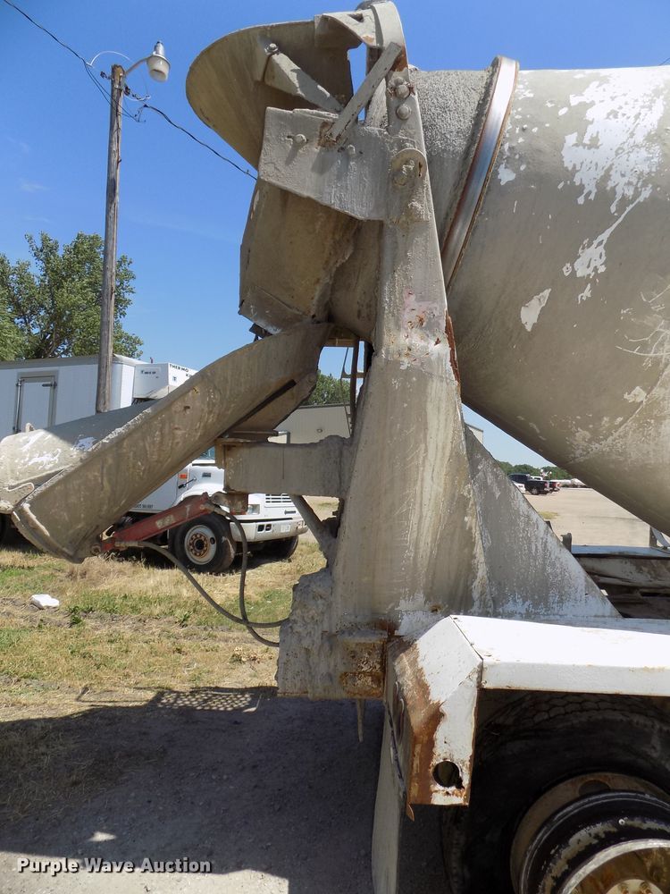 image for item DG2613 1994 Freightliner FLD  ready mix truck