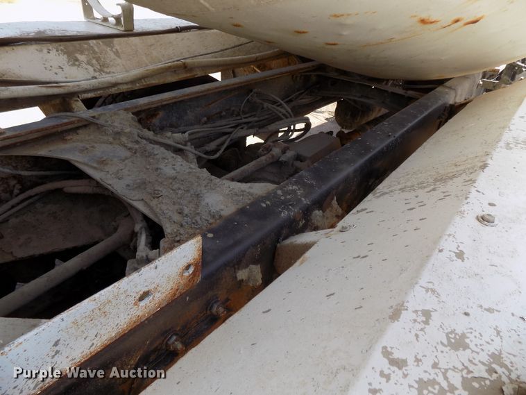 image for item DG2613 1994 Freightliner FLD  ready mix truck