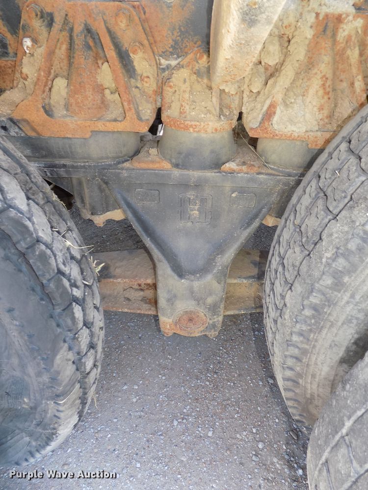 image for item DG2613 1994 Freightliner FLD  ready mix truck