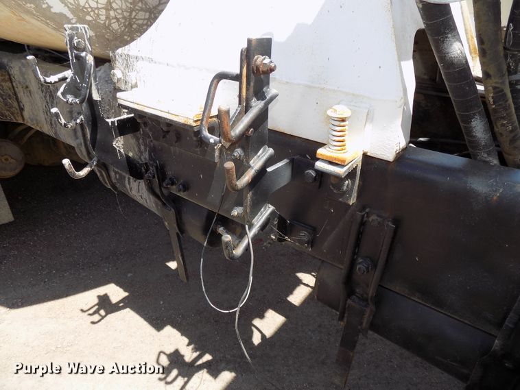 image for item DG2613 1994 Freightliner FLD  ready mix truck