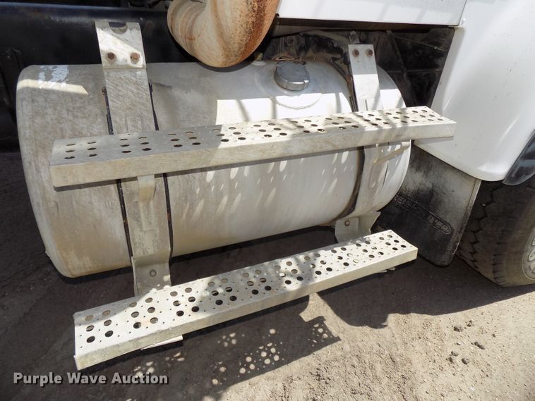 image for item DG2613 1994 Freightliner FLD  ready mix truck