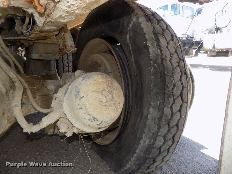 image for item DG2613 1994 Freightliner FLD  ready mix truck