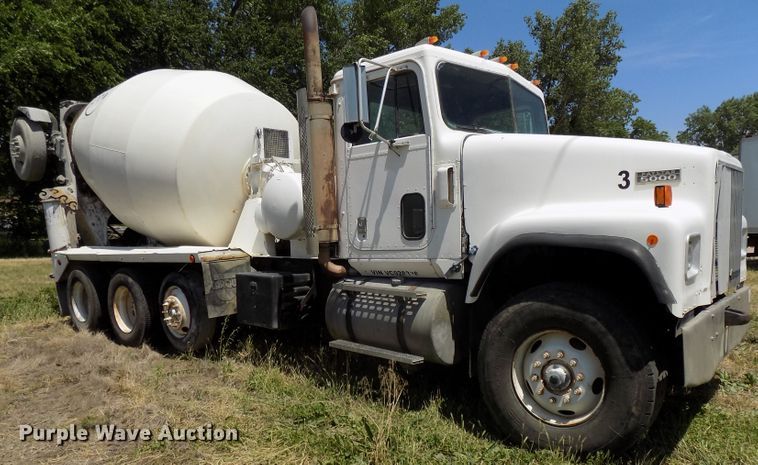 image for item DG2614 1997 International 5000SFA  ready mix truck