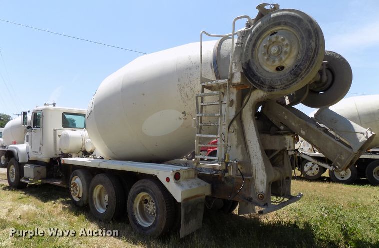 image for item DG2614 1997 International 5000SFA  ready mix truck