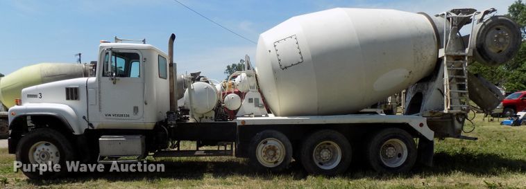 image for item DG2614 1997 International 5000SFA  ready mix truck