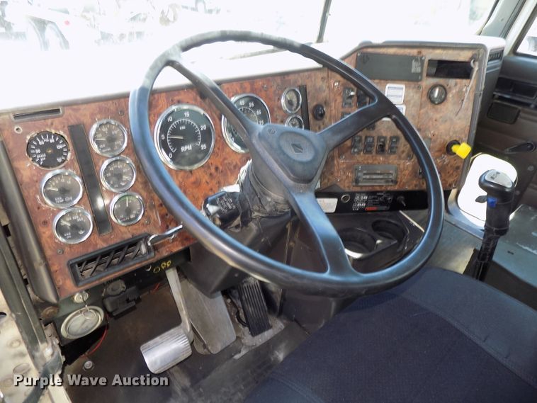 image for item DG2614 1997 International 5000SFA  ready mix truck