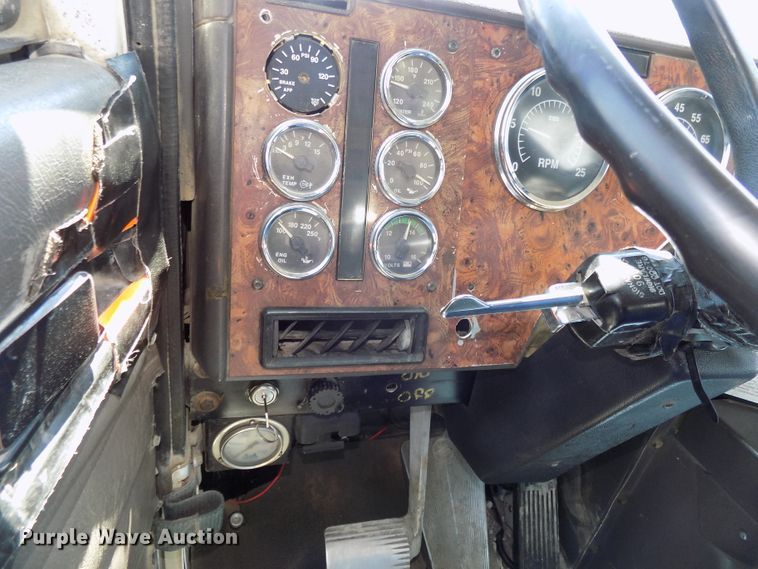 image for item DG2614 1997 International 5000SFA  ready mix truck