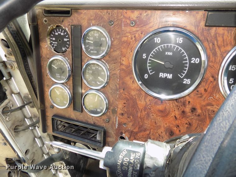 image for item DG2614 1997 International 5000SFA  ready mix truck