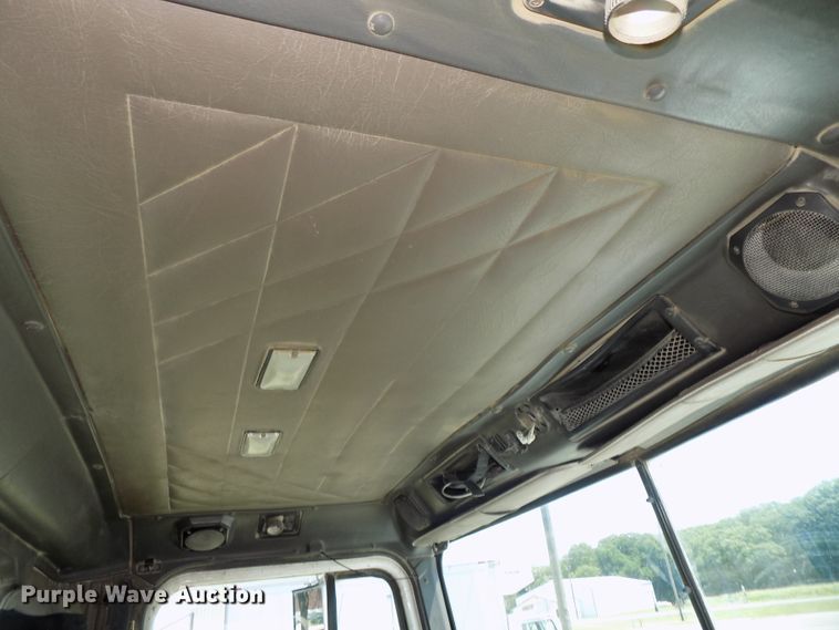 image for item DG2614 1997 International 5000SFA  ready mix truck