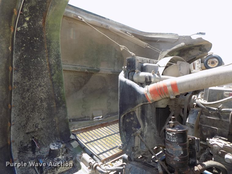 image for item DG2614 1997 International 5000SFA  ready mix truck