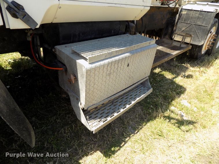 image for item DG2614 1997 International 5000SFA  ready mix truck