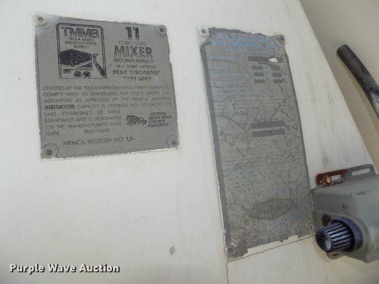 image for item DG2614 1997 International 5000SFA  ready mix truck