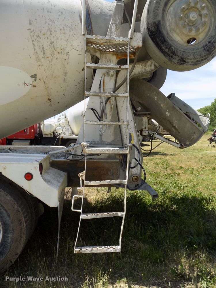 image for item DG2614 1997 International 5000SFA  ready mix truck