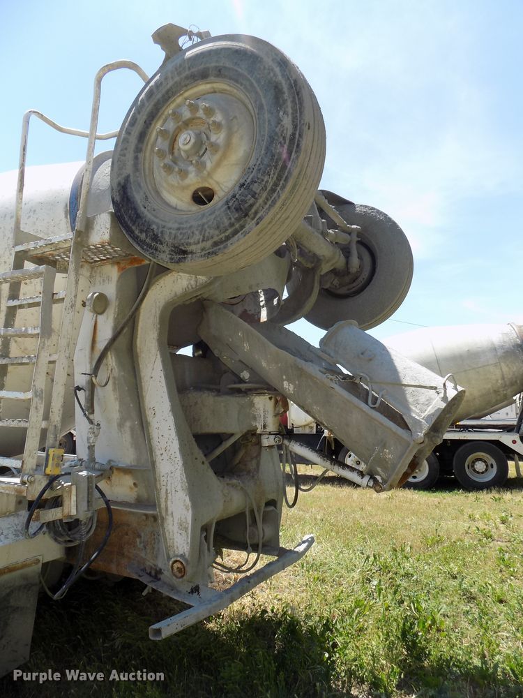 image for item DG2614 1997 International 5000SFA  ready mix truck